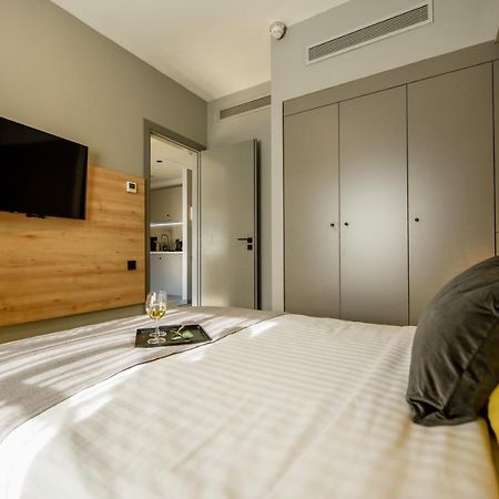 Luxury Apartment Near Radisson Hotel - Wall Projector & Modern Design Bukarest Exterior foto