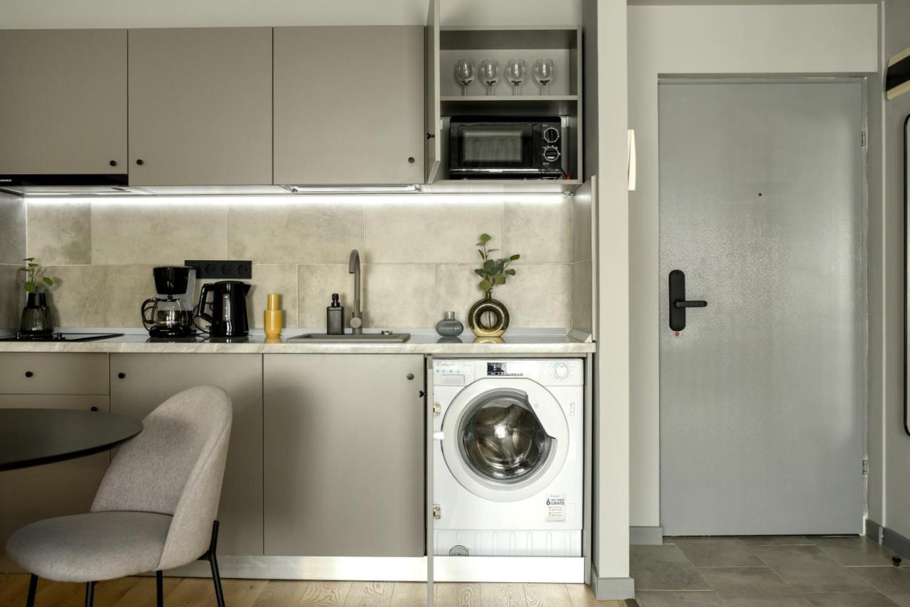 Luxury Apartment Near Radisson Hotel - Wall Projector & Modern Design Bukarest Exterior foto